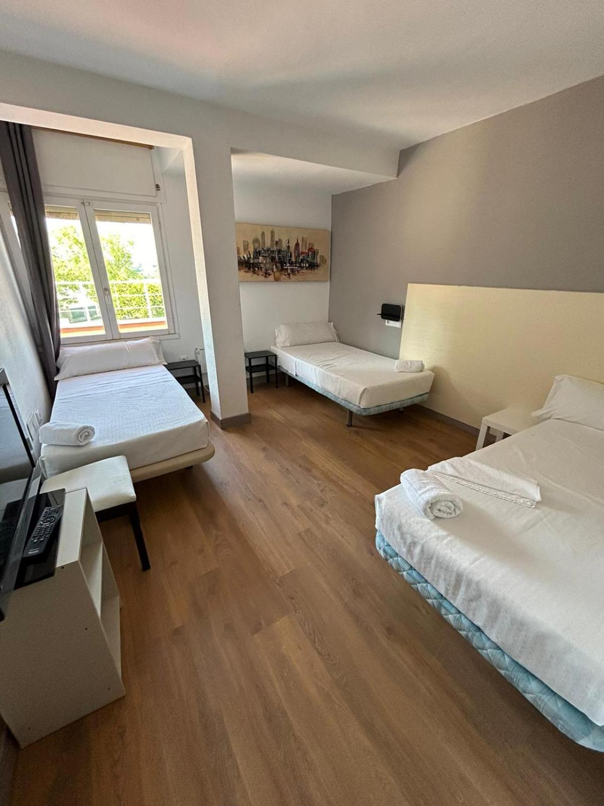 Hotel Las Palmeras à Gijón Extérieur photo